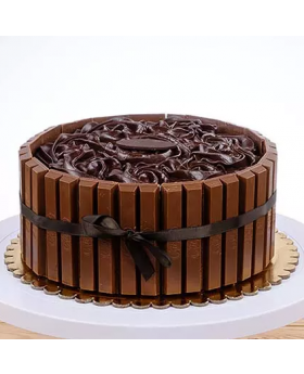 KitKat Chocolate Cake